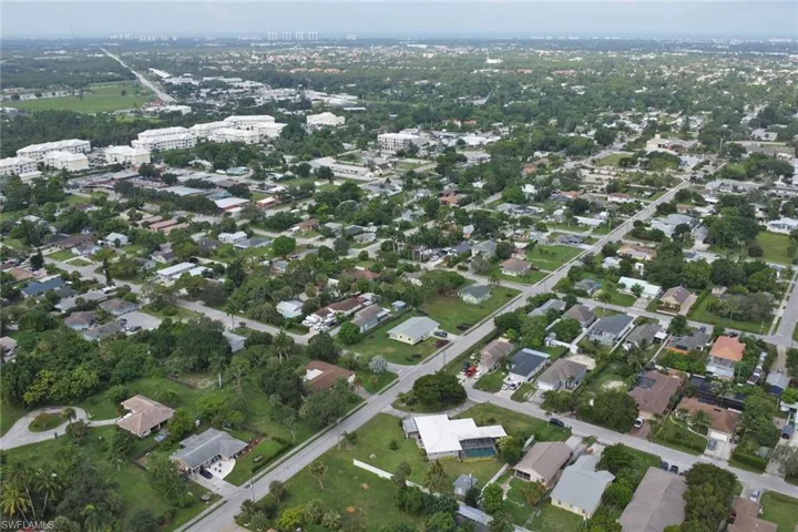 Birds eye view of property