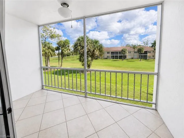 225 Turtle Lake Ct 210, Naples, Florida 34105