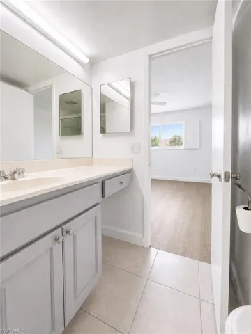 225 Turtle Lake Ct 210, Naples, Florida 34105