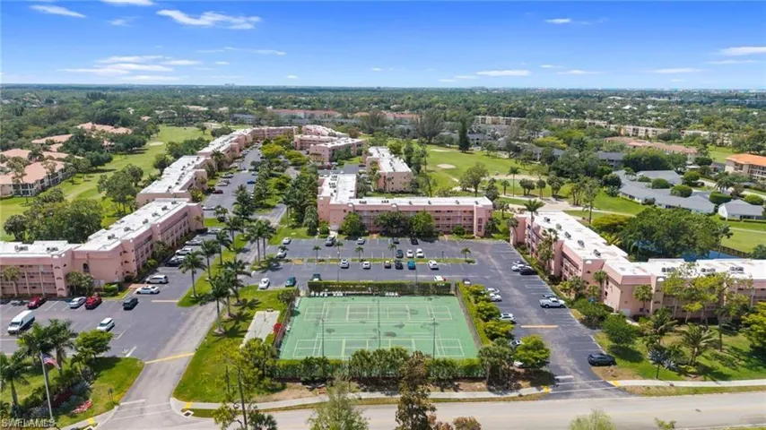225 Turtle Lake Ct 210, Naples, Florida 34105