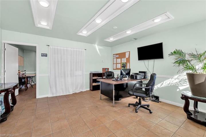 3834  Exchange  AVE, Naples, FL 34104