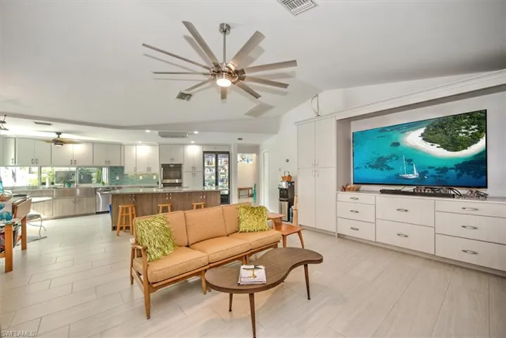 1446 SE 18th  ST, Cape Coral, FL 33990