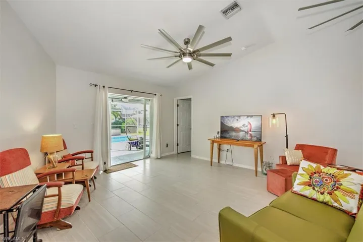 1446 SE 18th  ST, Cape Coral, FL 33990