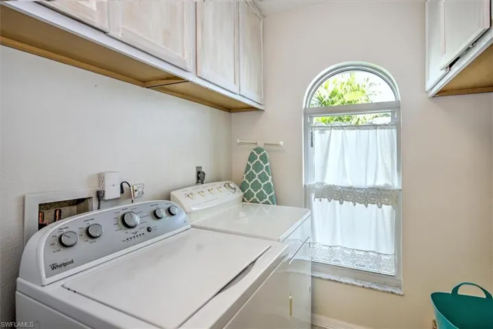 1446 SE 18th  ST, Cape Coral, FL 33990