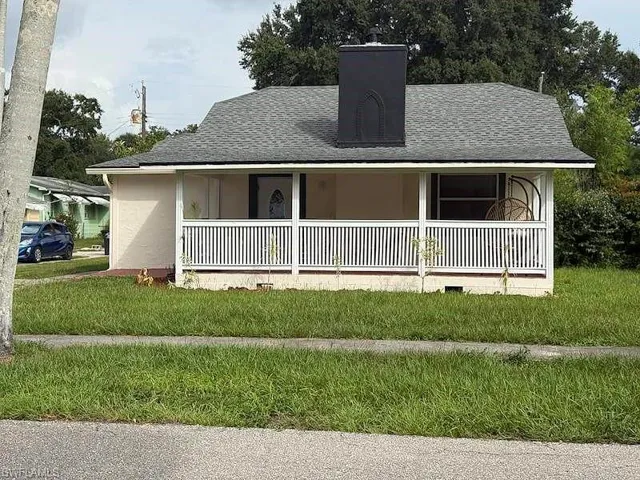 3516 E Riverside Dr, Fort Myers, Florida 33916