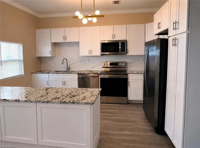 3516 E Riverside Dr, Fort Myers, Florida 33916