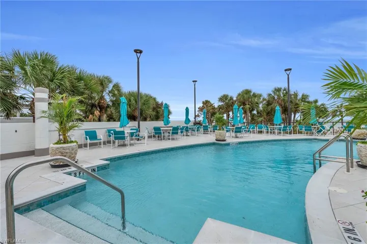 Bay Colony Beach Club