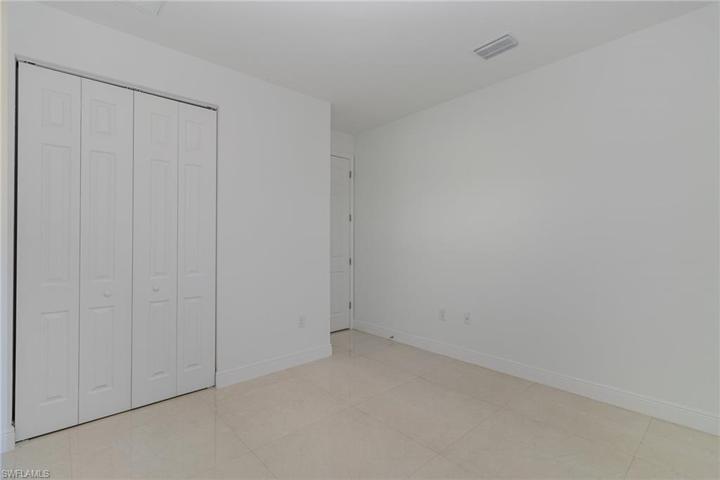 2601 28th ST SW, LEHIGH ACRES FL 33976