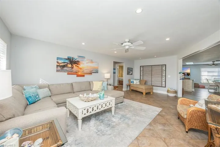 FRONT LIVING AREA