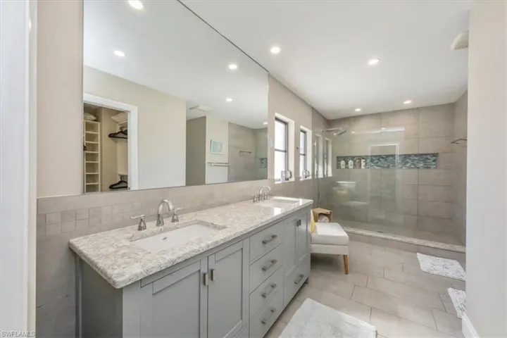 507 99th Ave N, Naples, Florida 34108
