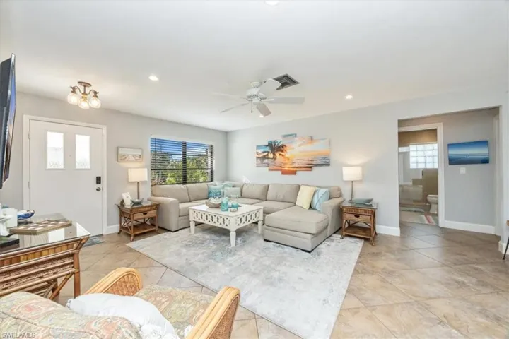 FRONT LIVING AREA