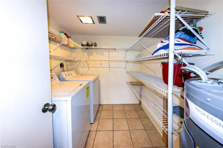 IN-UNIT SPACIOUS LAUNDRY ROOM