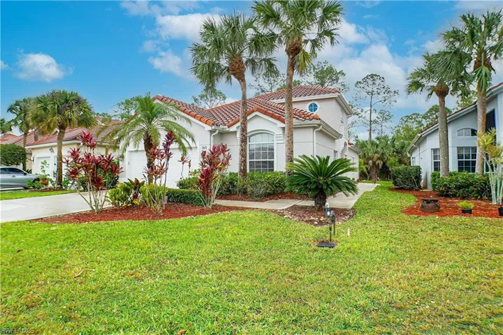 160  lady palm  DR, Naples, FL 34104