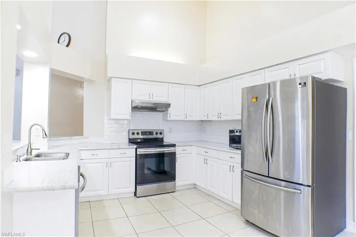 160  lady palm  DR, Naples, FL 34104