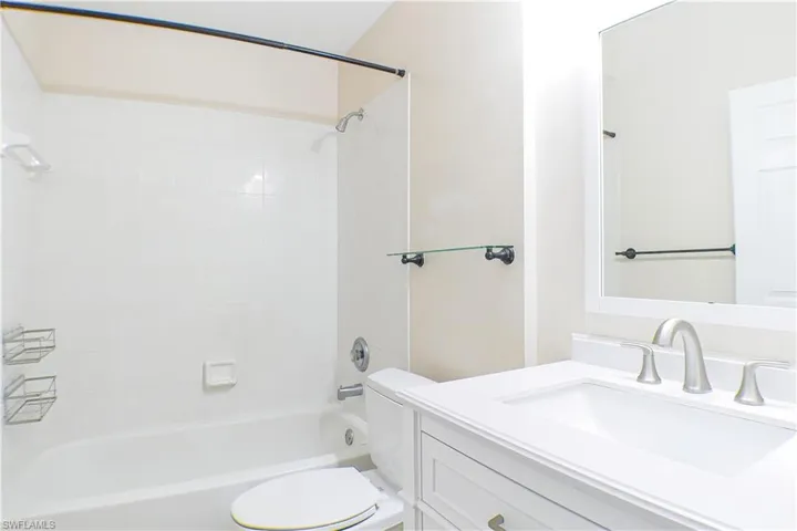 160  lady palm  DR, Naples, FL 34104