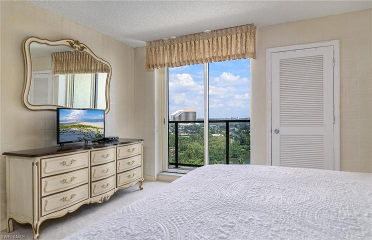 Large Guest Suite with Walk-In Closet