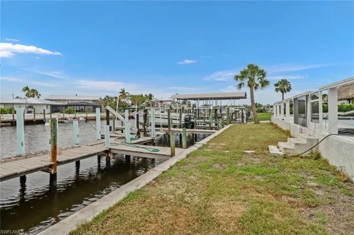 17731 Broadway Ave, Fort Myers Beach, Florida 33931