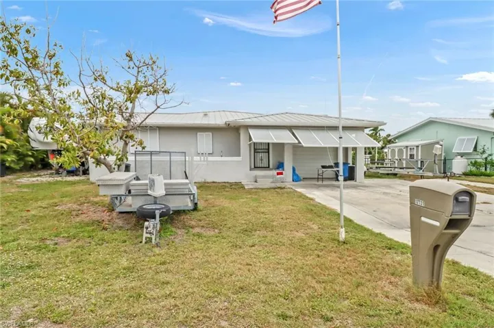 17731 Broadway Ave, Fort Myers Beach, Florida 33931