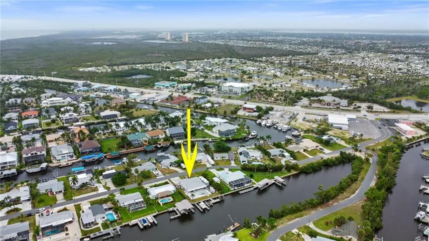 17731 Broadway Ave, Fort Myers Beach, Florida 33931