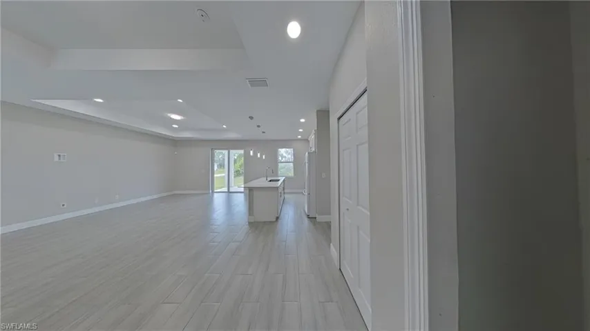 Living Dining Area
