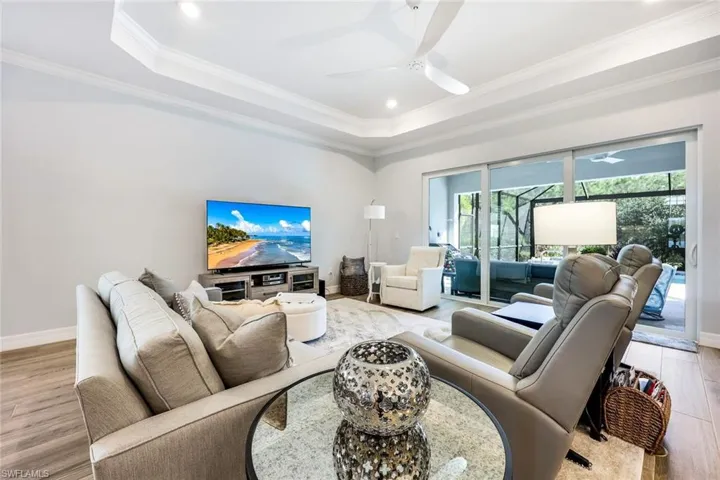 Open and bright - this is the perfect Florida home.