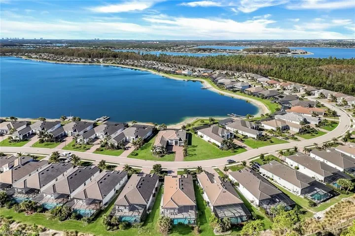 You will enjoy WildBlue’s scenic waterfront lifestyle.