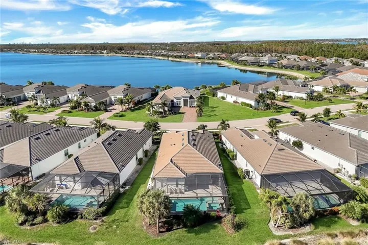 Perfect setting within the WildBlue community.