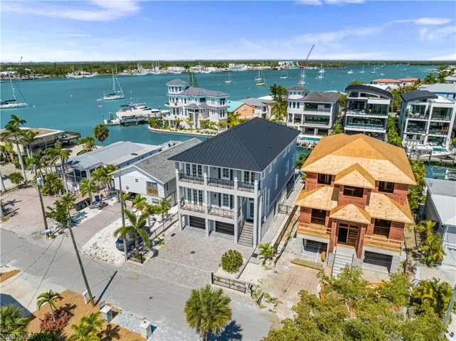 Spectacular Views of Estero Bay