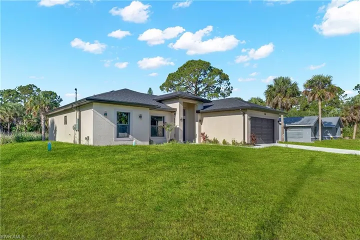 205 7th St, Lehigh Acres, Florida 33972