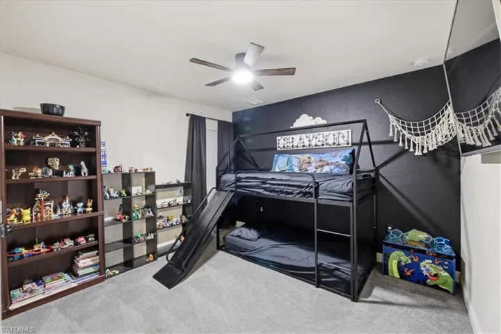 4122 Ne 20th Ct, Cape Coral, Florida 33909