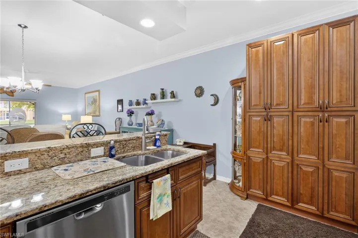 1070  Winding Pines  CIR, Cape Coral, FL 33909
