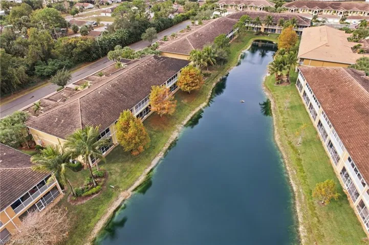 1070  Winding Pines  CIR, Cape Coral, FL 33909