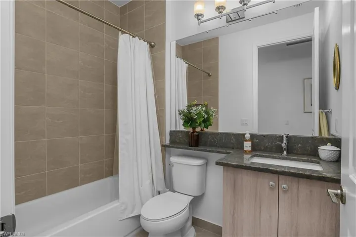 12733 Caballo Ct, Estero, Florida 33928