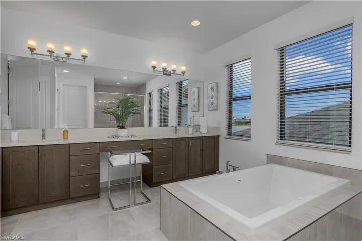 12733 Caballo Ct, Estero, Florida 33928