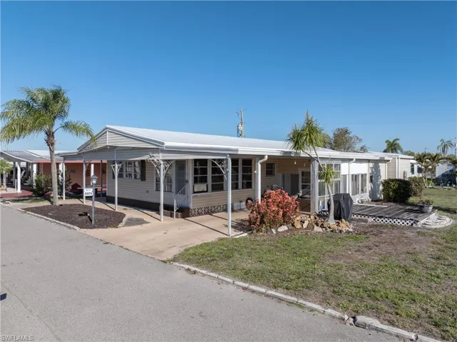 3373 Rainbow Ln, North Fort Myers, Florida 33903