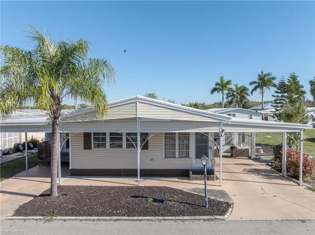 3373 Rainbow Ln, North Fort Myers, Florida 33903