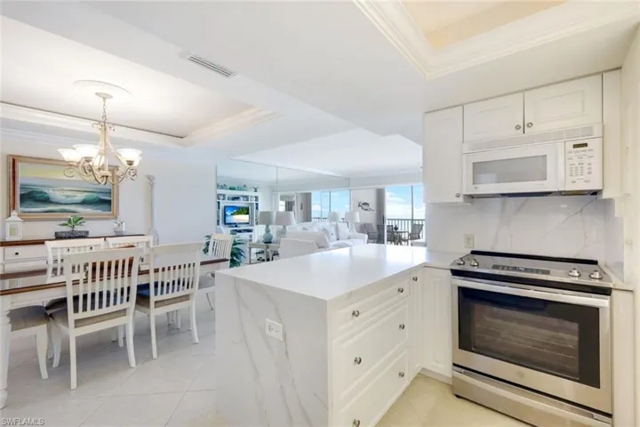 3443  Gulf Shore N BLVD, Naples, FL 34103