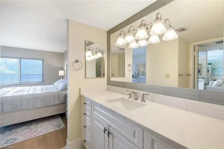 3443  Gulf Shore N BLVD, Naples, FL 34103