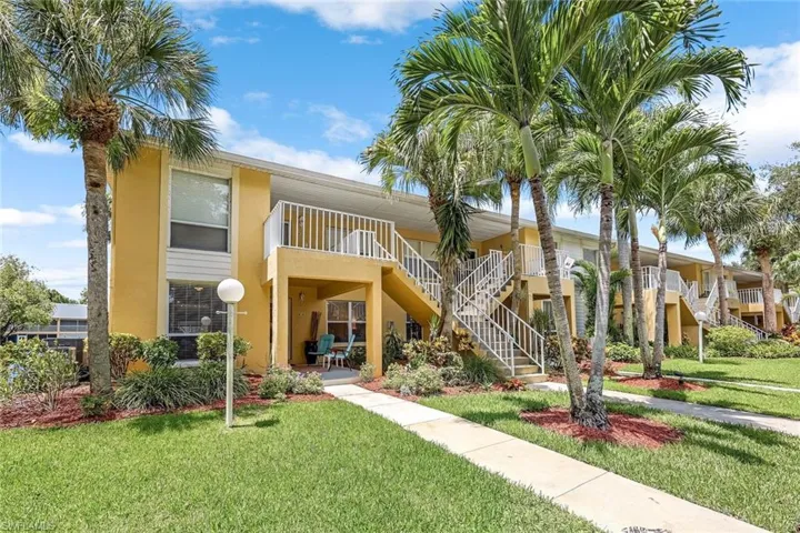 1330  Yesica Ann  CIR, Naples, FL 34110