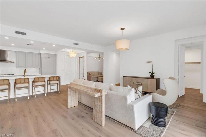 1125 Central AVE # 268, NAPLES FL 34102