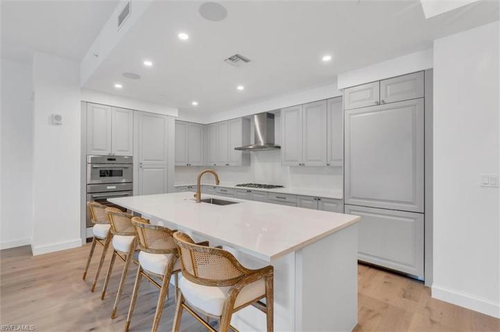 1125 Central AVE # 268, NAPLES FL 34102