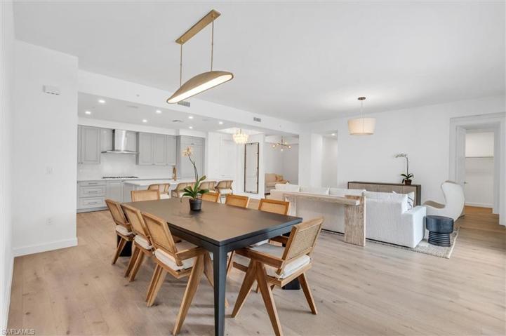 1125 Central AVE # 268, NAPLES FL 34102