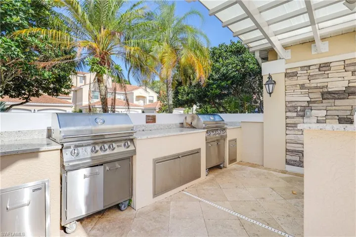 8415  Excalibur  CIR, Naples, FL 34108