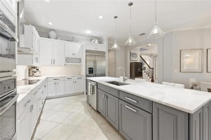 6865 Il Regalo Cir, Naples, Florida 34109