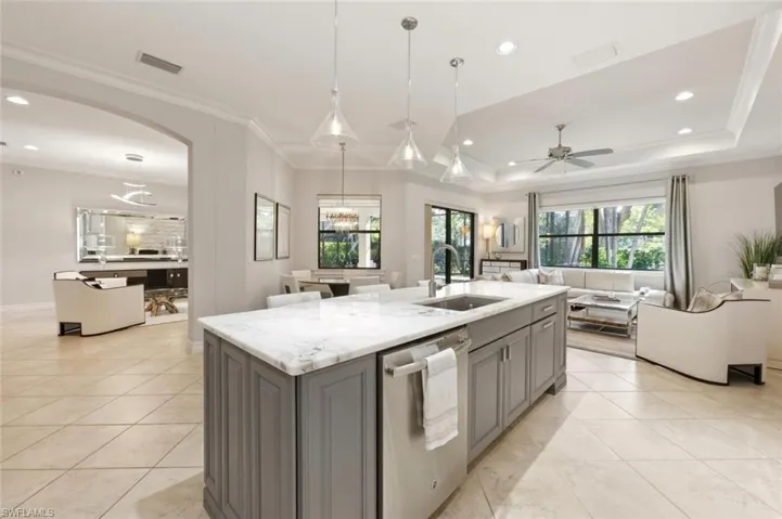 6865 Il Regalo Cir, Naples, Florida 34109