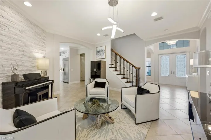 6865 Il Regalo Cir, Naples, Florida 34109