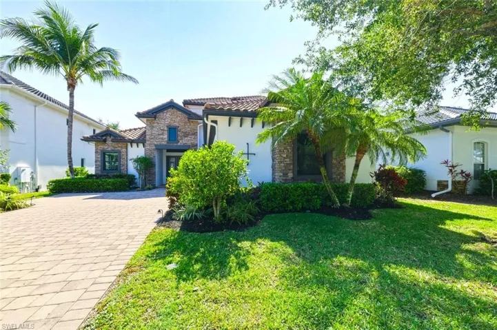 6865 Il Regalo Cir, Naples, Florida 34109