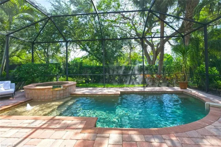 6865 Il Regalo Cir, Naples, Florida 34109