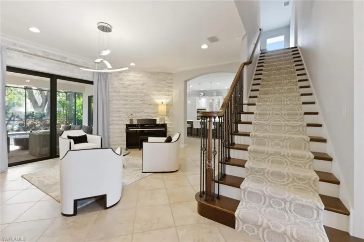 6865 Il Regalo Cir, Naples, Florida 34109