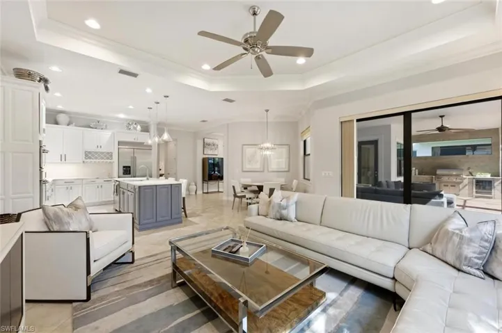6865 Il Regalo Cir, Naples, Florida 34109